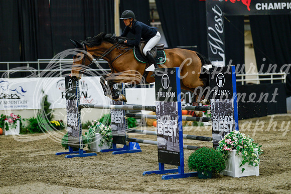 2025 - Haylee - Royal West - Friday October 17th - 08595
