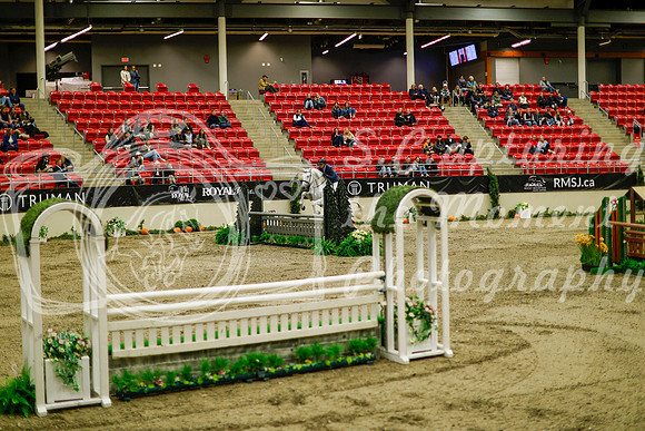 2025 - Haylee - Royal West - Saturday October 18th - 09148