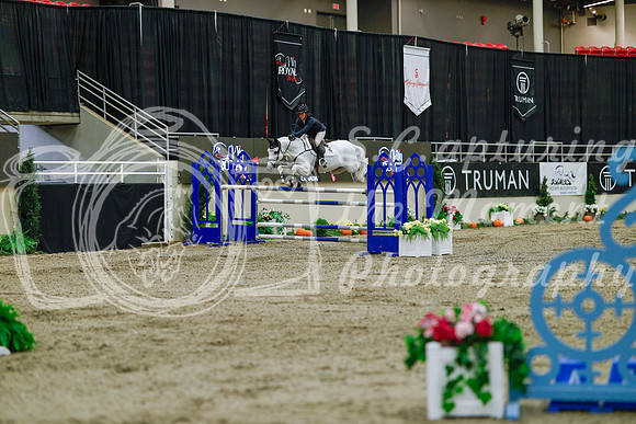 2025 - Haylee - Royal West - Sunday October 19th - 08143